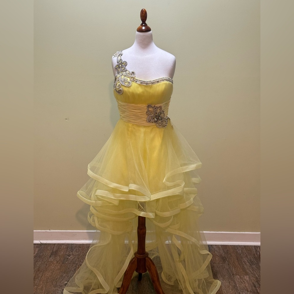 Sherri Hill Vibrant Yellow Gown